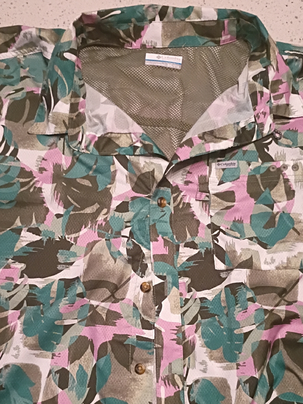 Columbia Short-Sleeve Floral Print Shirt in Teal, Pink & Olive Performance Fishi